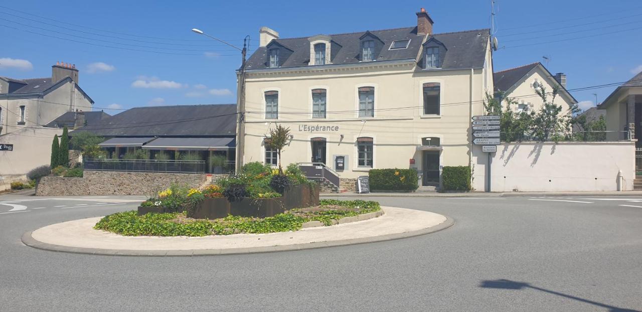 Hotel L'Esperance Vitre Екстер'єр фото