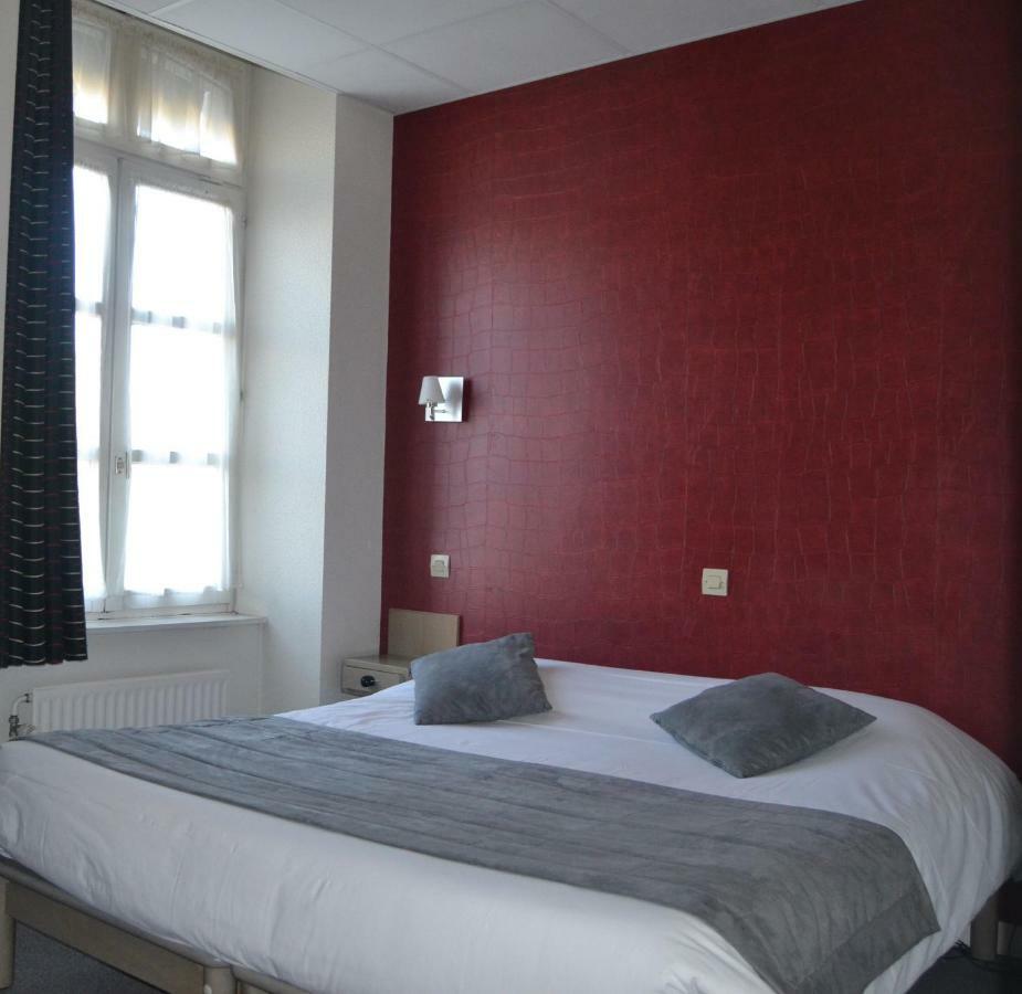 Hotel L'Esperance Vitre Екстер'єр фото