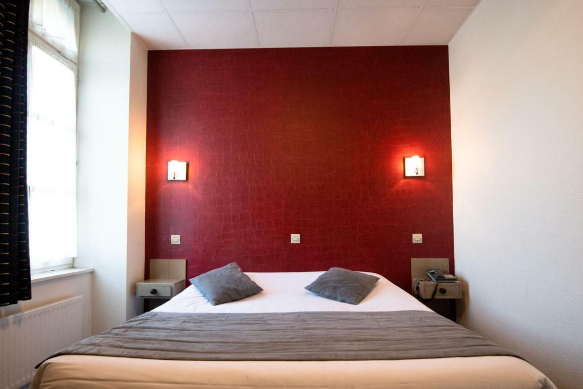 Hotel L'Esperance Vitre Екстер'єр фото